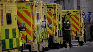 Британские больницы не справляются с наплывом пациентов