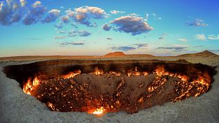Туркменистан потушит "Врата ада" ради "улучшения экологии"