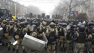 Массовые протесты охватили Казахстан